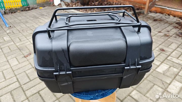 Мотокофр 47л с багажником