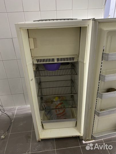 Холодильник бу ЗИЛ на запчасти