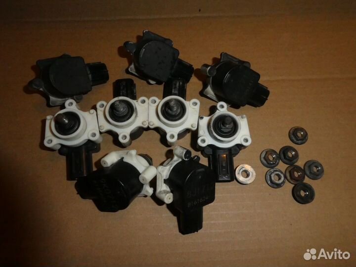 Датчик положения кузова Митсубиши Паджеро 4