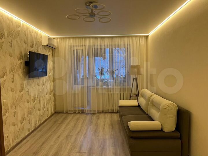 2-к. квартира, 42,7 м², 1/9 эт.