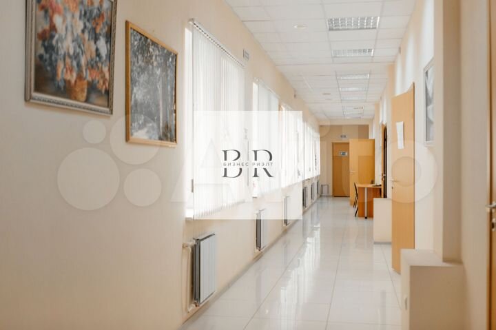Офисв центре 417.1 м² с арнедатором, ремонтом