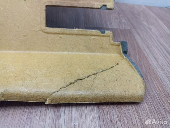 Полка задняя Toyota Crown S150 (1995—2001)