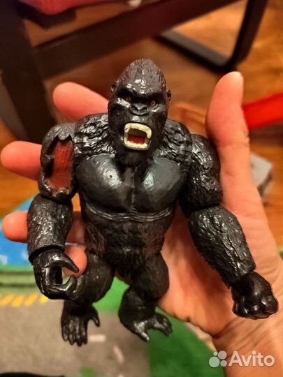 Кинг конг игрушка