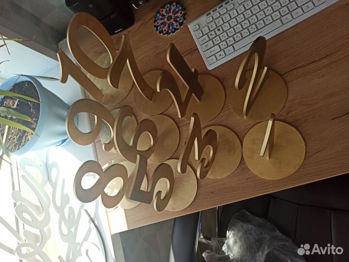 Номера для столов