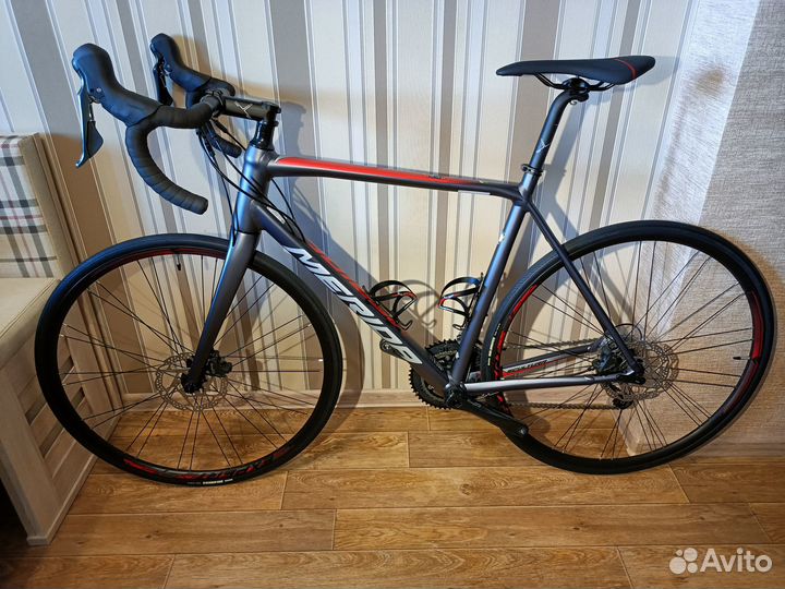 Шоссейник Merida Scultura Disc 300 (2020) новый