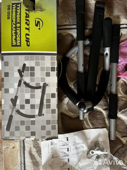 Турник в дверной проем универсальный