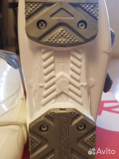 Горнолыжные ботинки