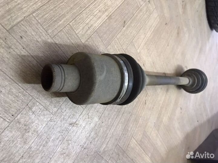 Привод левый, правый renault logan