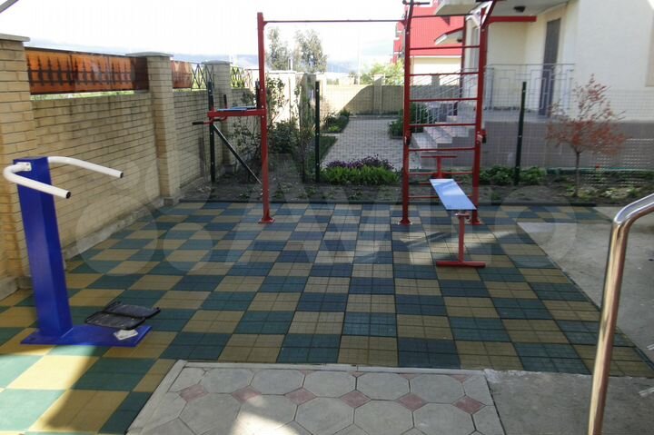 Дом 140 м² на участке 7 сот.