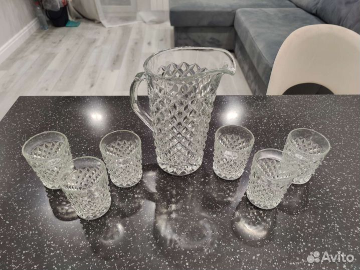 Графин и 6 стаканов. Штоф со стаканами. Богемия