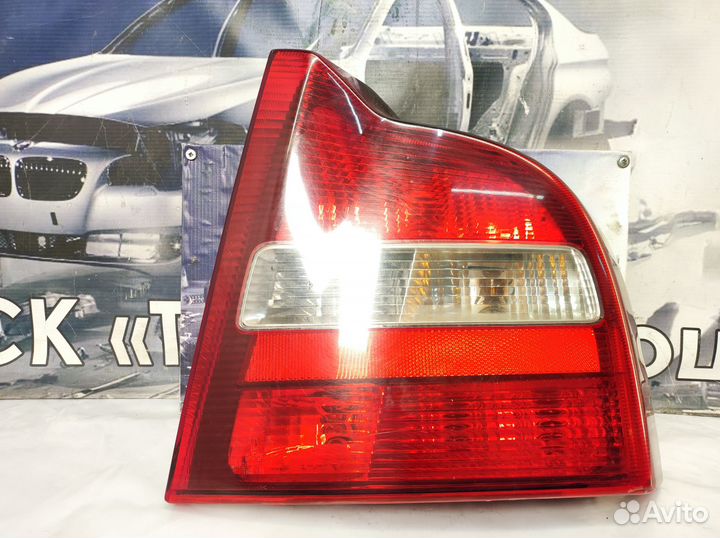 Фонарь правый Volvo S80