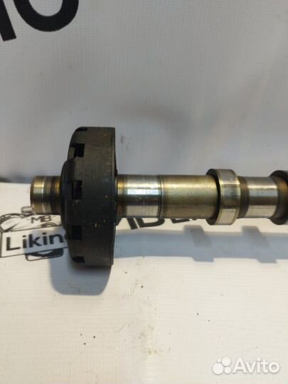 Распредвал впускной правый Mercedes-Benz Ml Gl