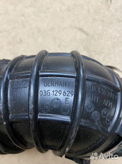 Шланг забора воздуха двигателя 2.0 TDI Audi A4 B8