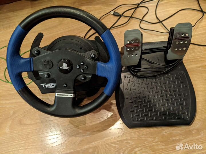 Игровой руль t150