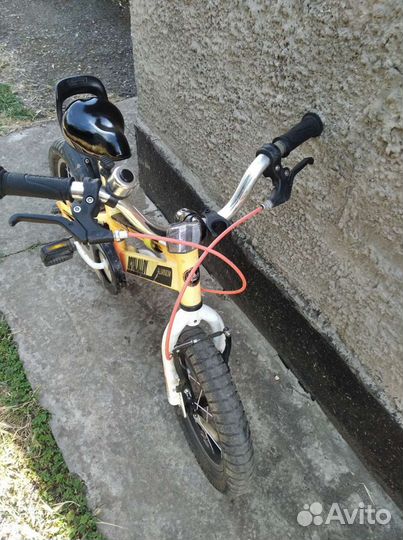 Детский велосипед с алюминиевой рамой