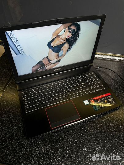 Игровой ноутбук MSI i7-7700hq/gtx1070/8g