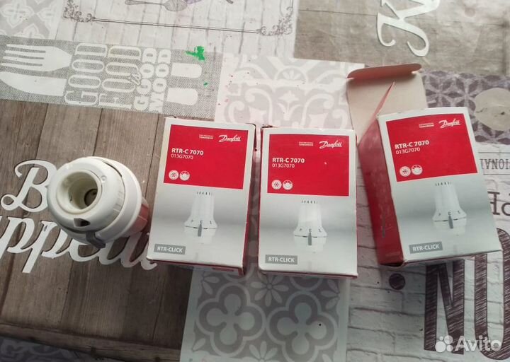 Термоголовка для радиатора Danfoss RTR-C 7070