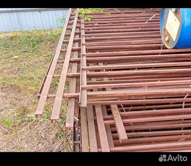 Забор металлический секционный