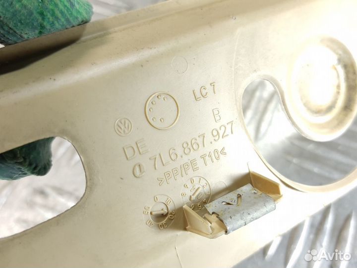 Обшивка крышки багажника Volkswagen Touareg 2002 2