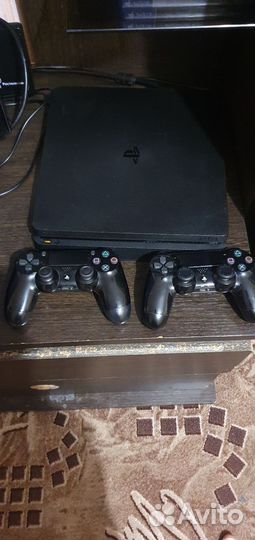 Sony playstation 4 slim с играми + 2 геймпад