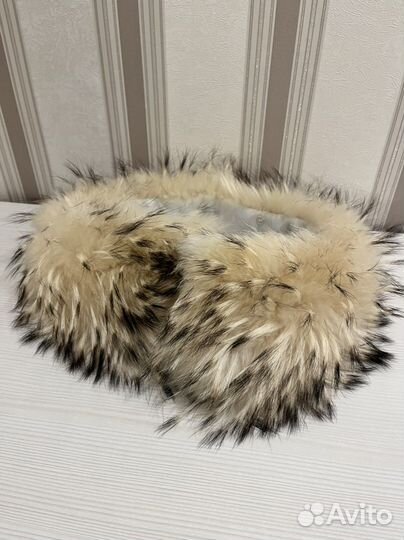 Меховой воротник енот