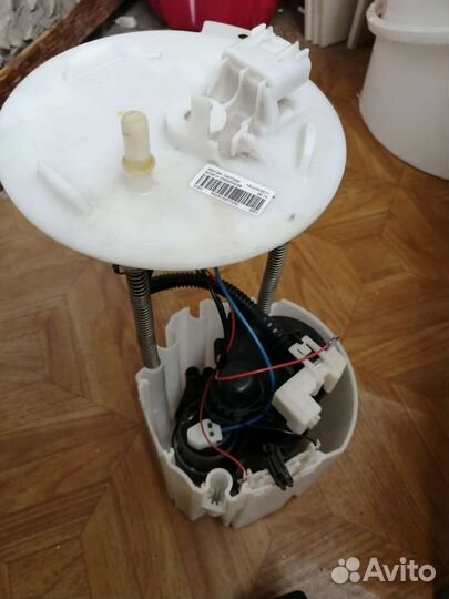 Электробензонасос (в сборе)