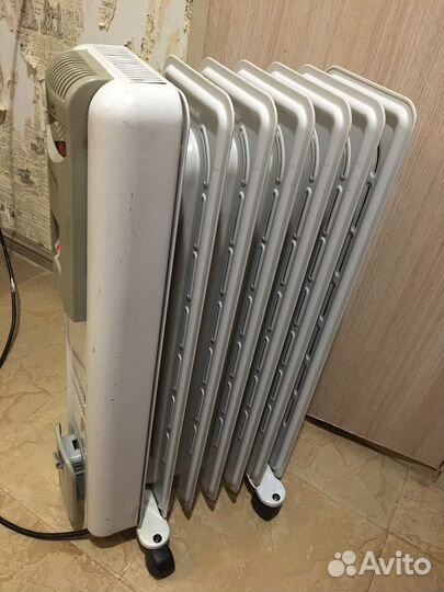 Масляный обогреватель delonghi Италия