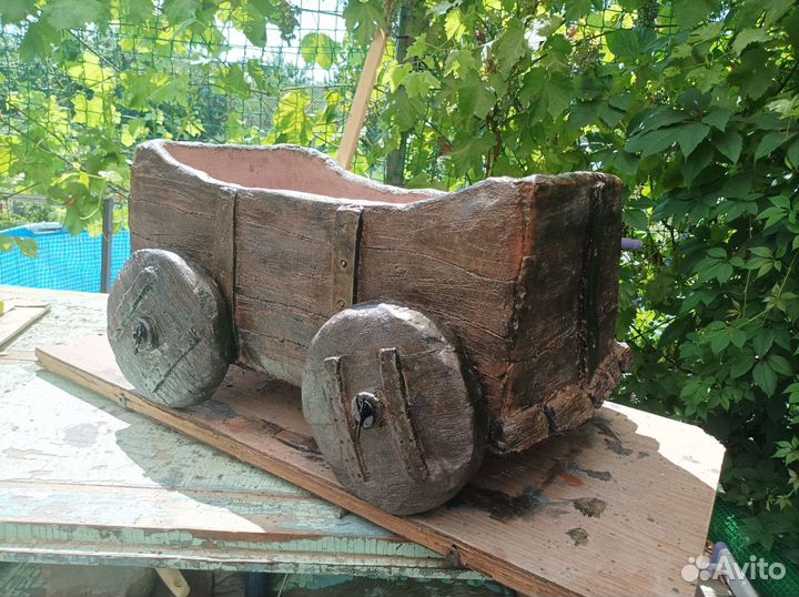 Телега-кашпо