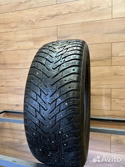 Nokian Tyres Hakkapeliitta 8 225/55 R17