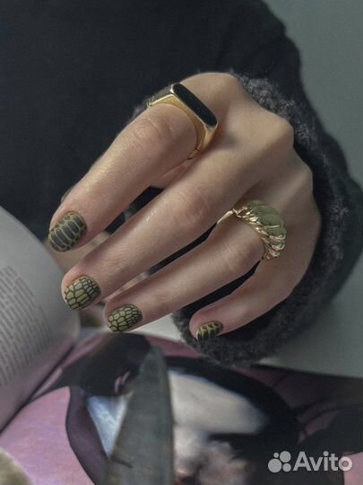 Маникюр/педикюр