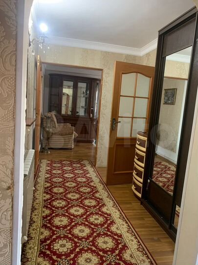 2-к. квартира, 60 м², 3/6 эт.