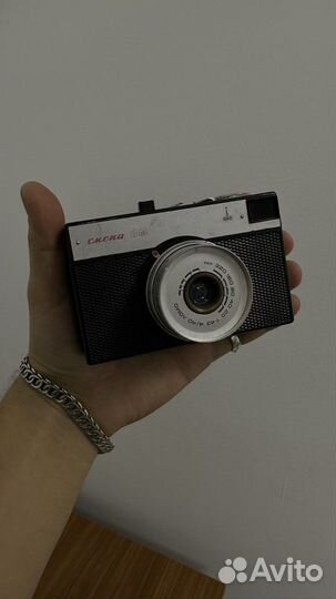 Плёночный фотоаппарат ретро