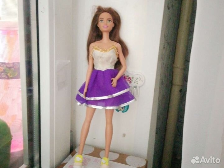 Барби и мини кукла по отдельности породаю