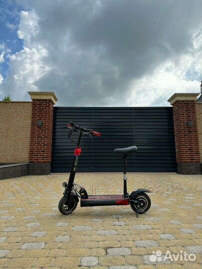 Электросамокат kugoo m4