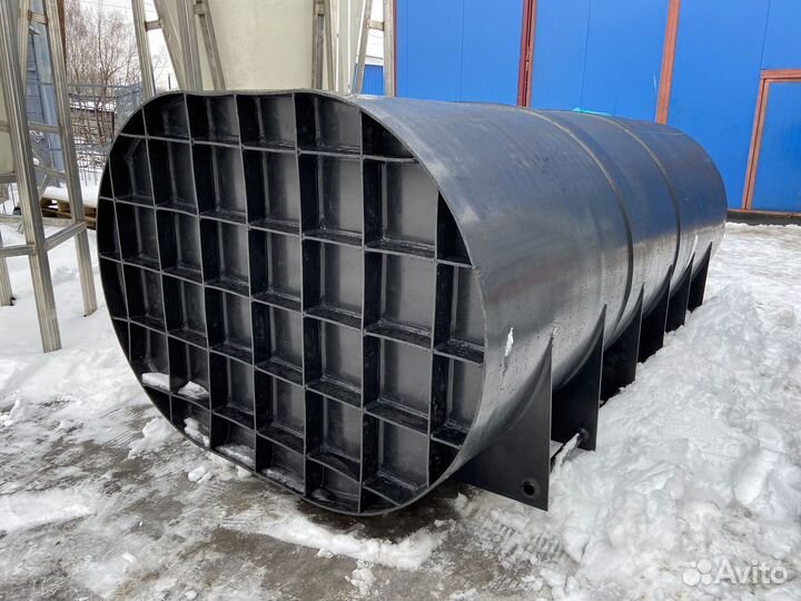 Транспортные пластиковые емкости