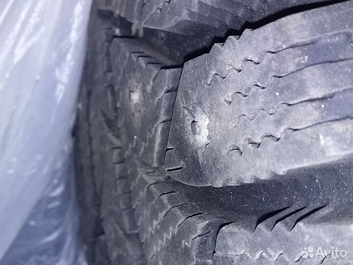 Bridgestone Ice Cruiser 7000S 205/60 R16 92T