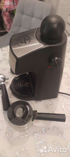 Кофеварка рожкового типа Scarlett