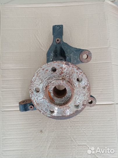 Поворотный кулак mitsubishi, сolt