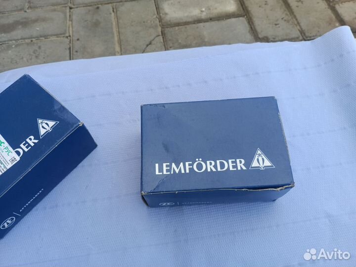 Комплект сайлентблоков опоры двигателя VAG