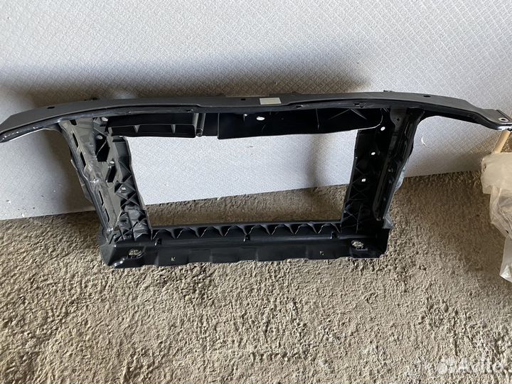 Панель передняя Skoda