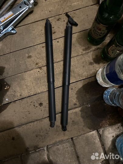 Амортизатор крышки багажника Мерседес гл 164