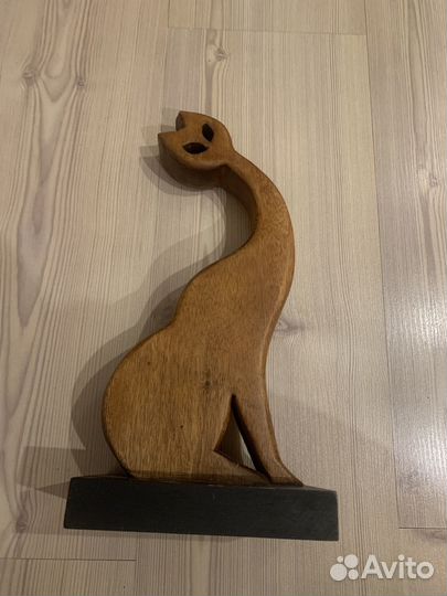 Статуэтка кошка