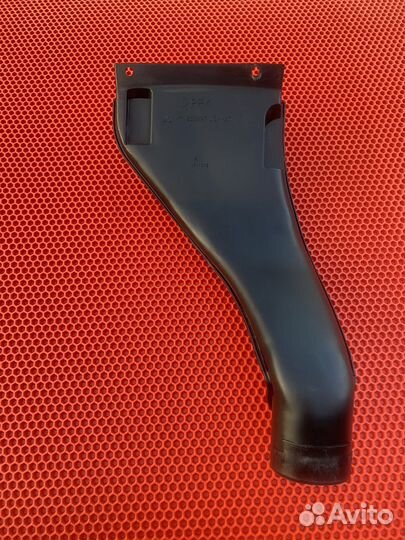 Воздухозаборник Mitsubishi Space Star