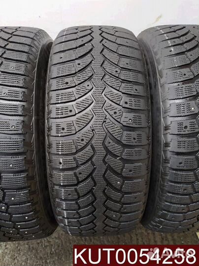 Bridgestone Blizzak Spike-01 285/60 R18 107U