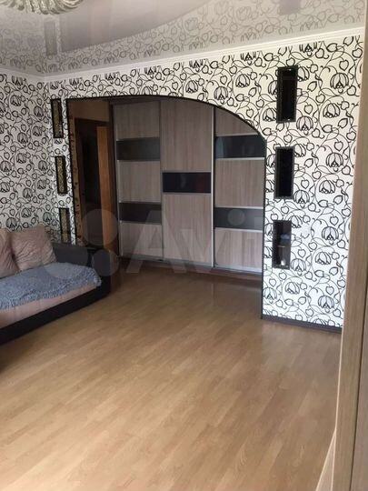 4-к. квартира, 84 м², 4/9 эт.