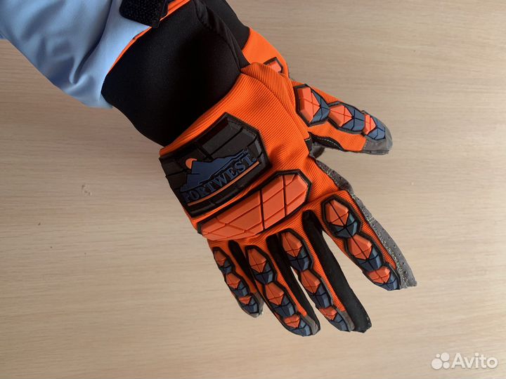 Перчатки противоударные
