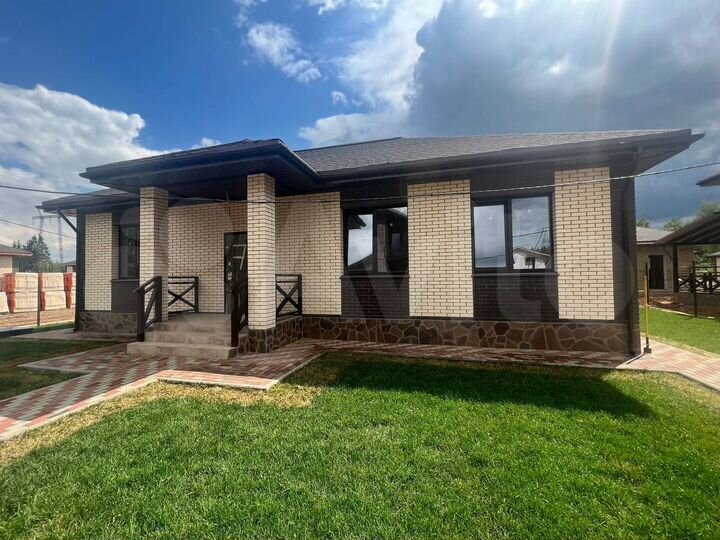 Дом 95 м² на участке 7,6 сот.