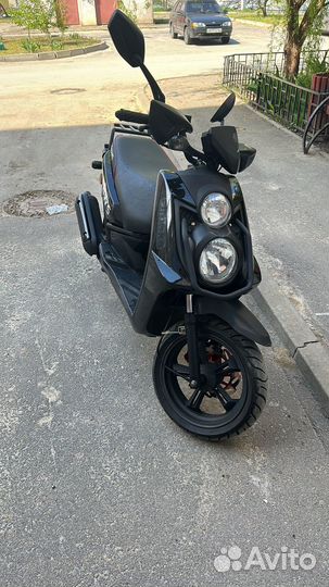 Скутер BWS