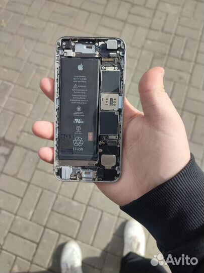 iPhone 6S, 32 ГБ
