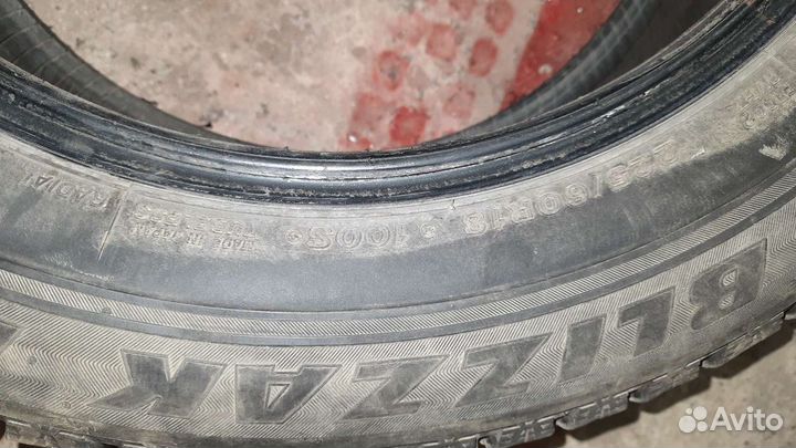 Bridgestone Blizzak Revo1 225/60 R18 100S